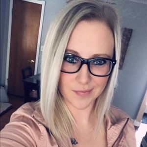 Meet your Posher, Allison